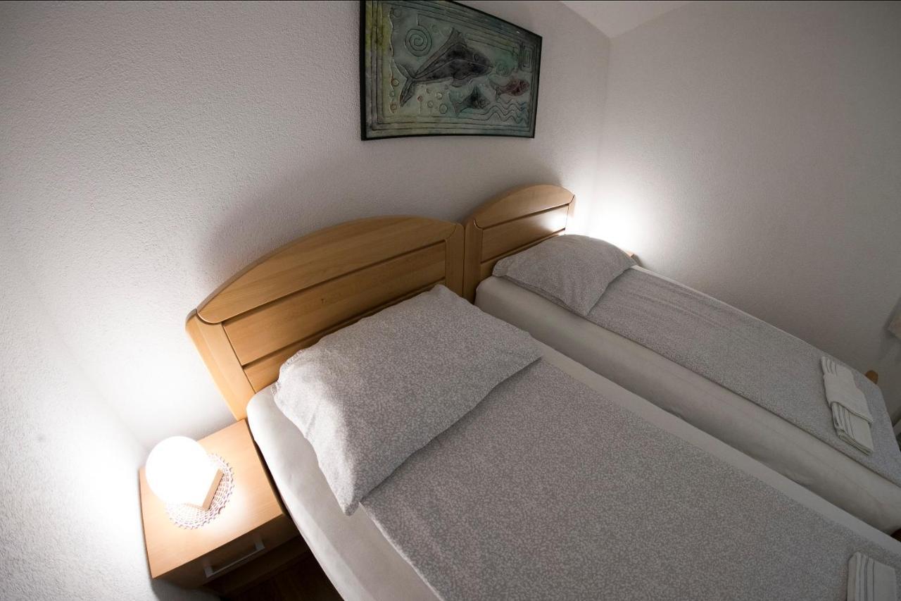 Apartments Oeneus Racic Екстериор снимка