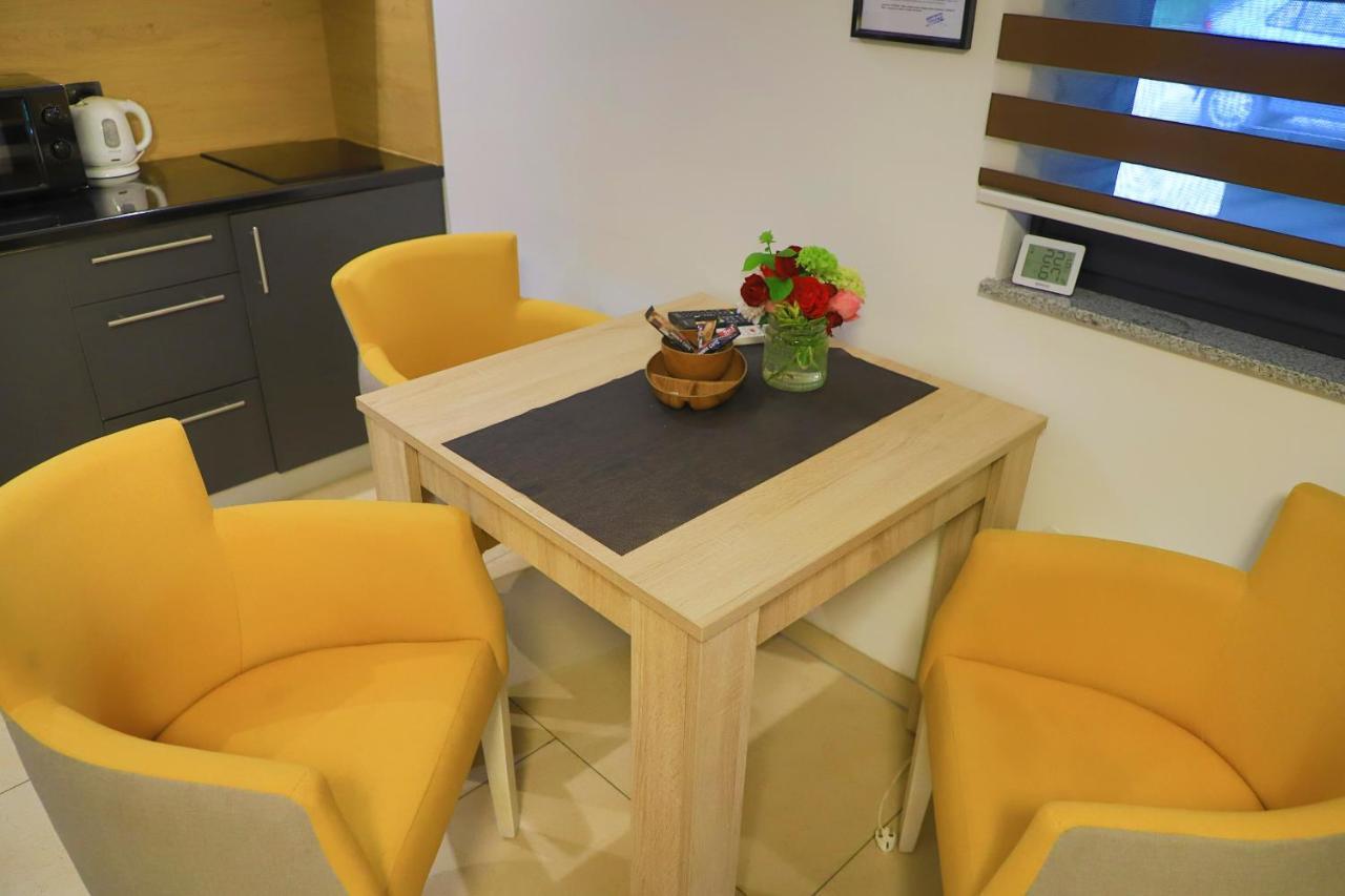 Apartments Oeneus Racic Екстериор снимка