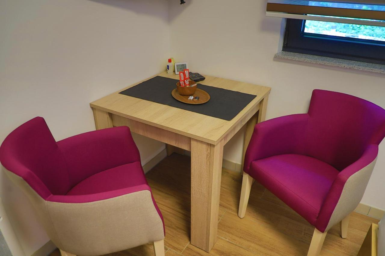 Apartments Oeneus Racic Екстериор снимка