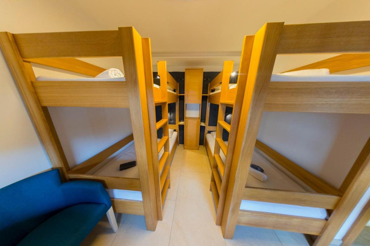 Apartments Oeneus Racic Екстериор снимка