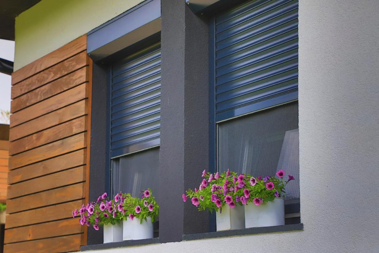 Apartments Oeneus Racic Екстериор снимка